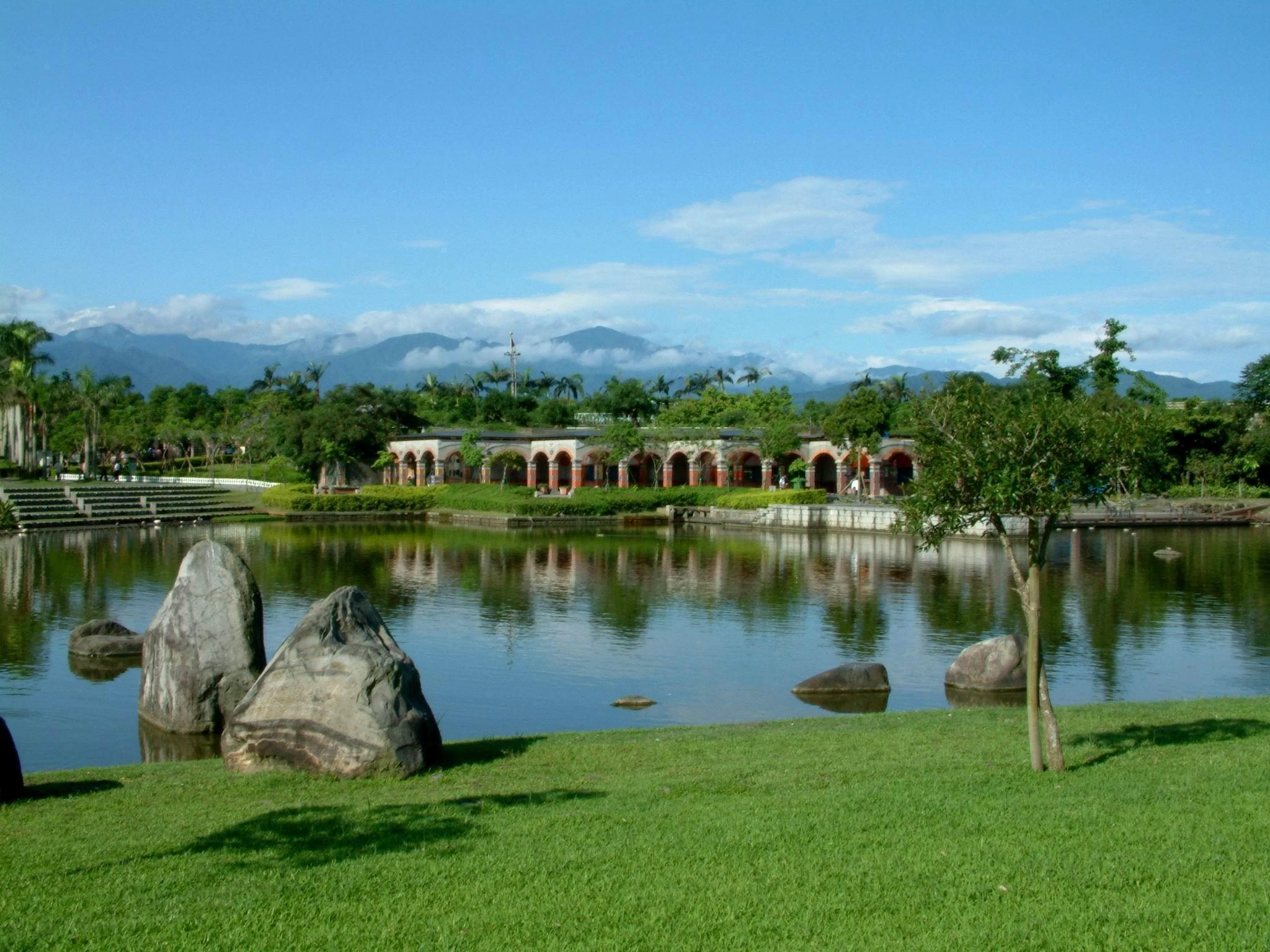 龍騰廣告企業社