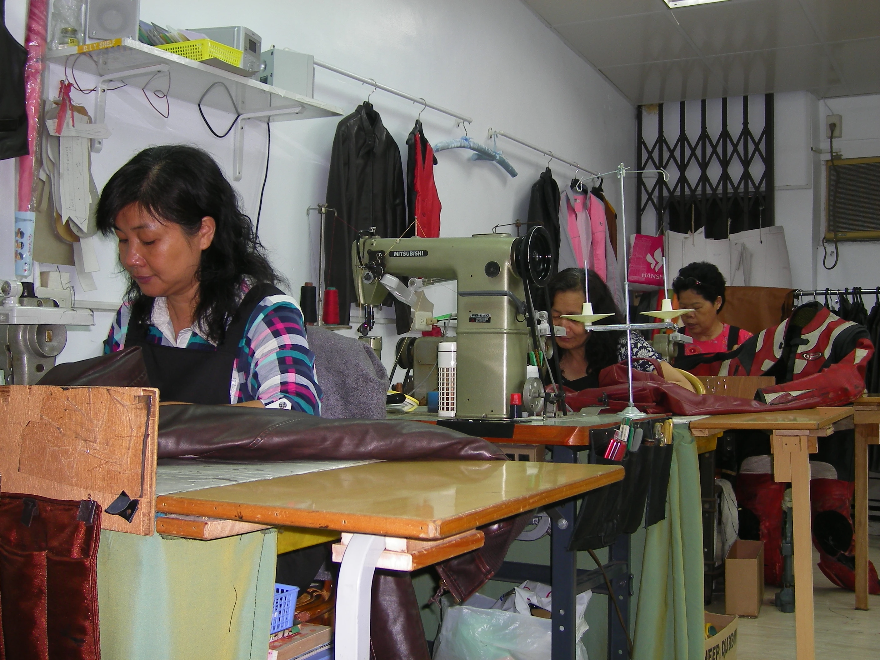 專業師傅製作.修改.修補