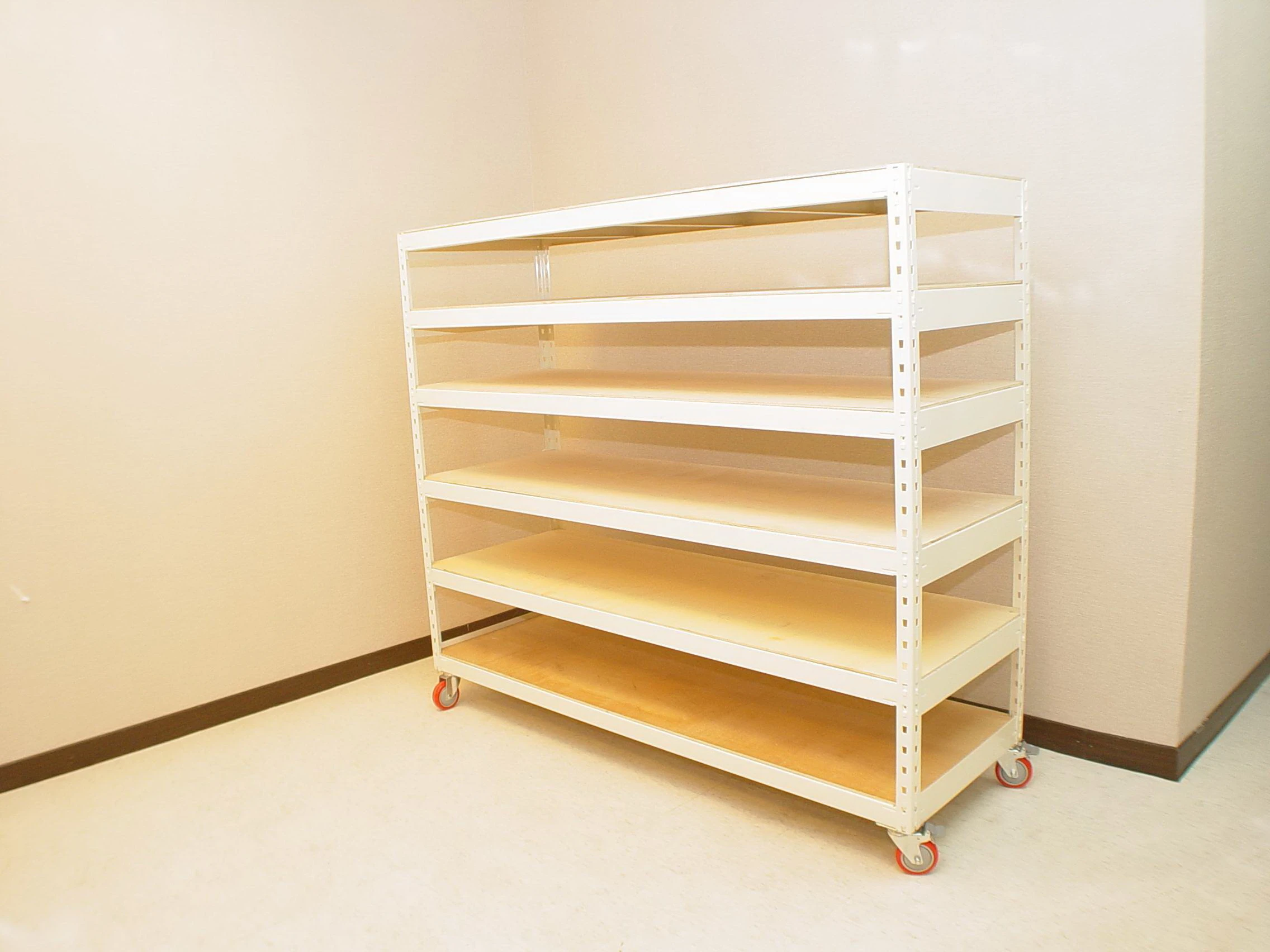 免螺絲貨架-附輪設計