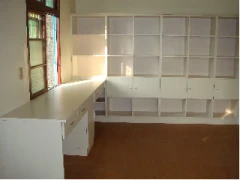 系統書櫃及超耐磨地板