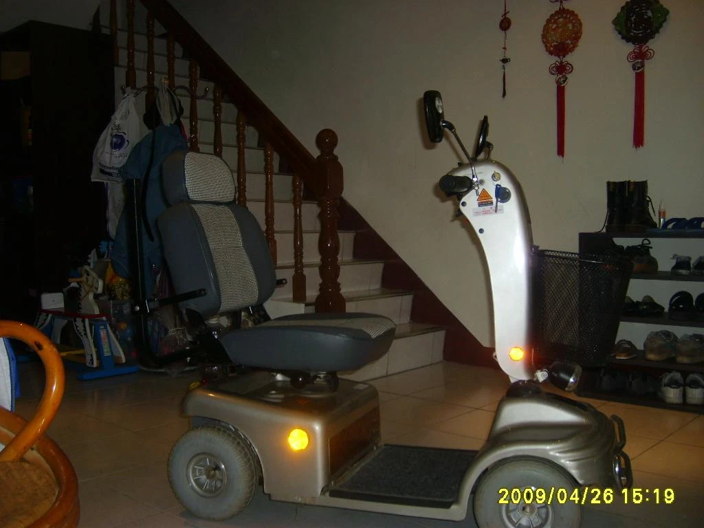 二手必翔電動代步車